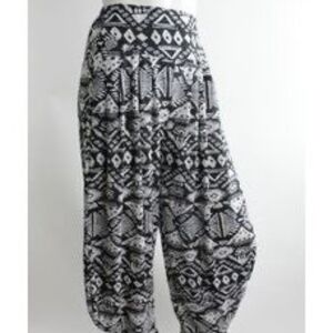 Lightweight Draped Harem Pants Geometric Graphic Print Pockets Yoke Slouchy